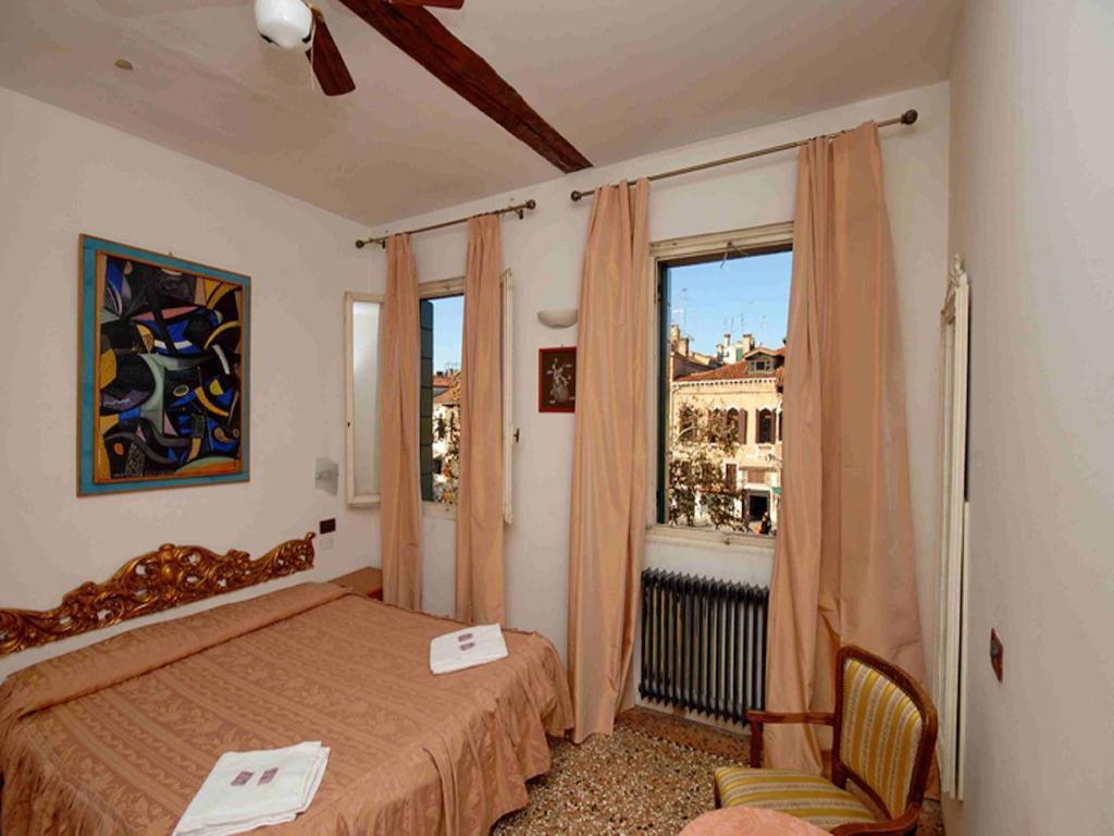 Hotel Antico Capon Venise Chambre photo
